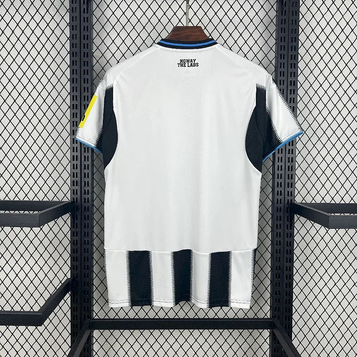 Newcastle maillot foot domicile 2025 2026